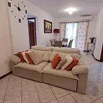 Desfrute Em Qualquer Epoca Do Ano, Apartamento Compartilhado A 500M Da Praia